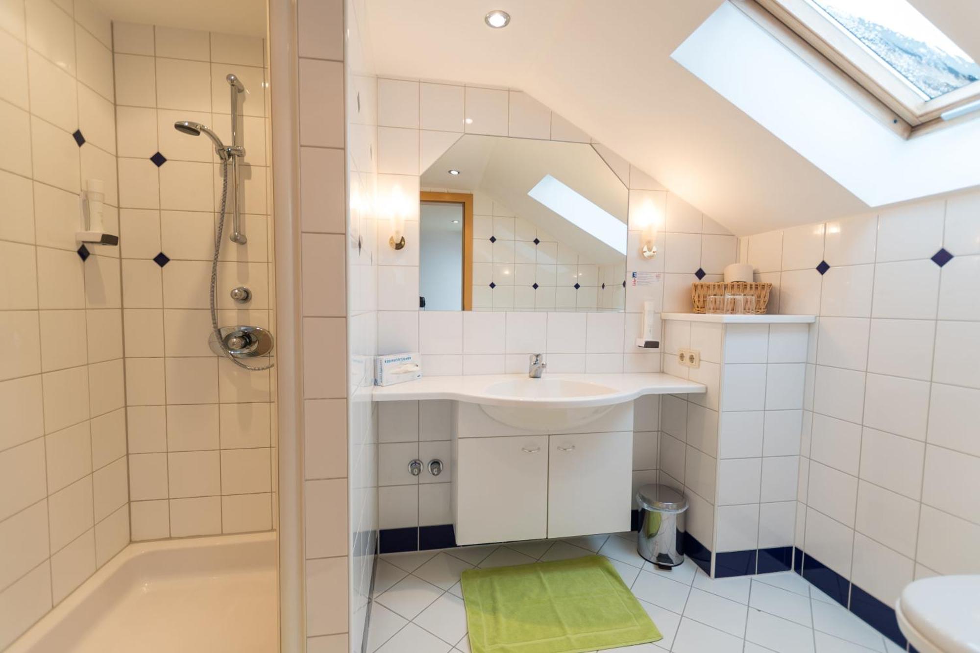 Gasthof Neuwirt Eugendorf Rom bilde